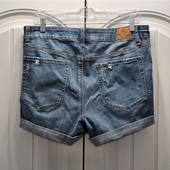 Aero, Womens Denim Shorts, Medium Wash, NWT, Size 14 - Picture 4 of 8